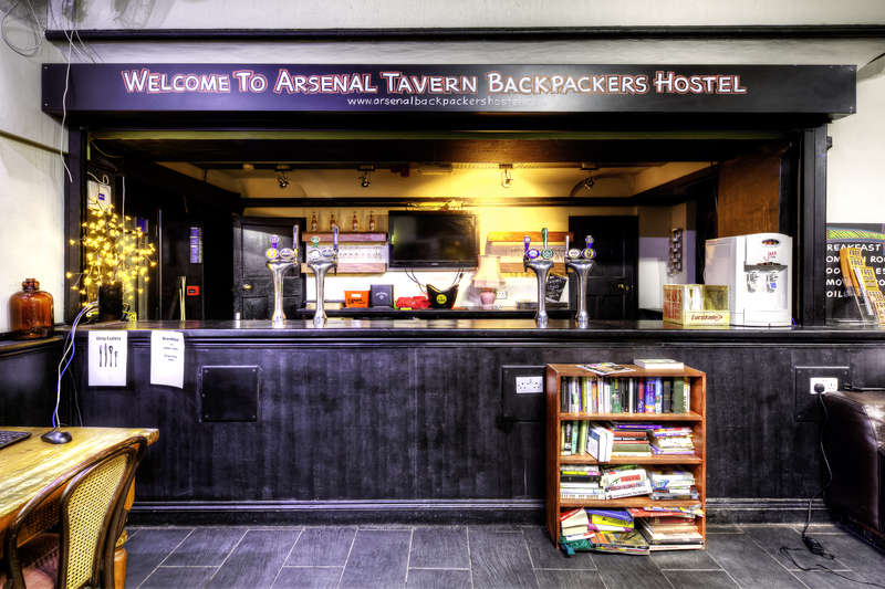 Arsenal Tavern Hostel - 2