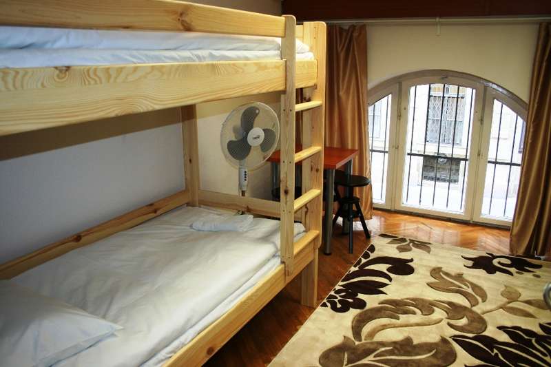 Hello Budapest Hostel - 2