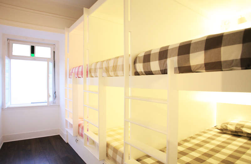 Liv'in Lisbon Hostel - 1
